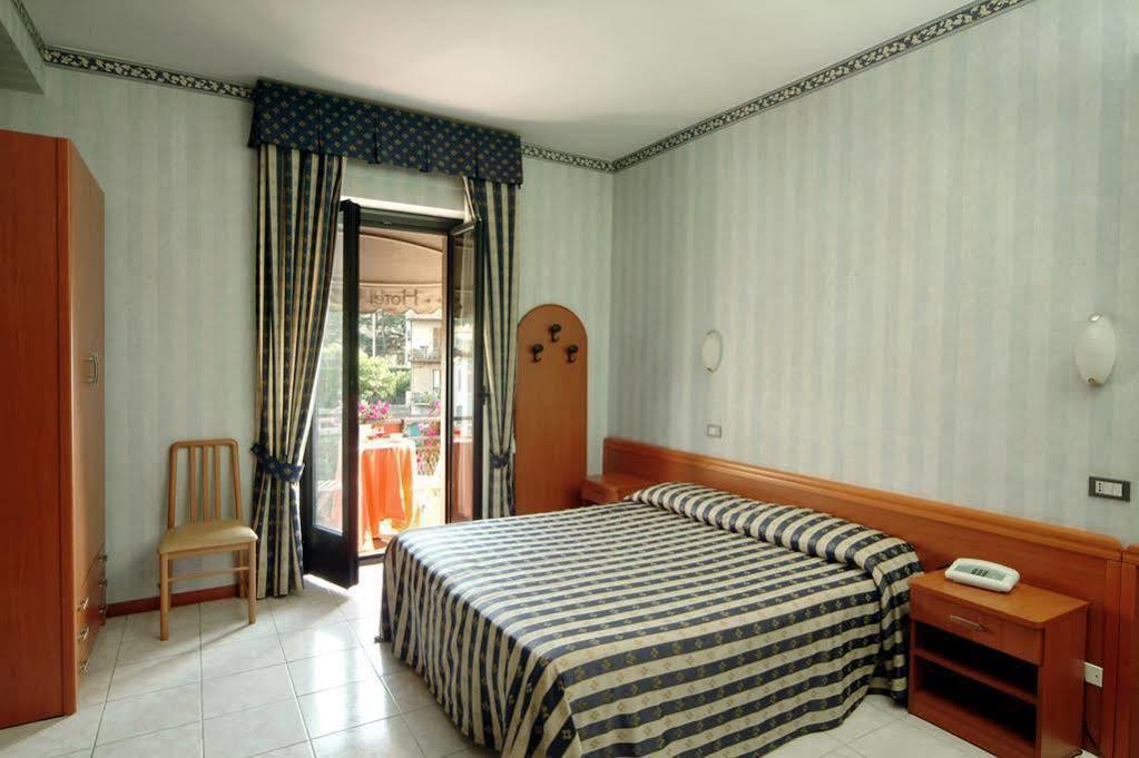 Hotel Ristorante Umbria Orvieto Exterior foto